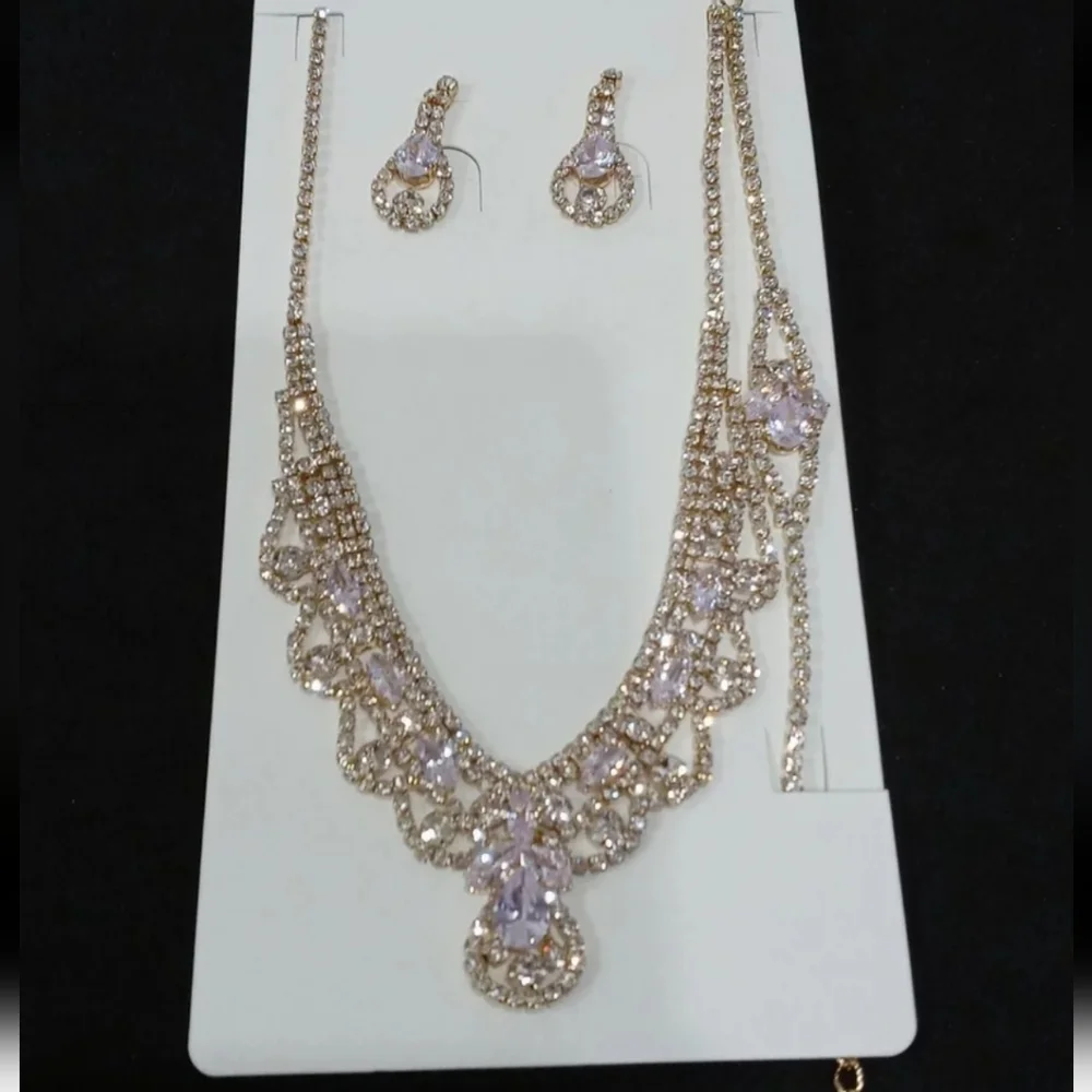 3pcs Rhinestone Princess Necklace Set - Picture 1 of 4